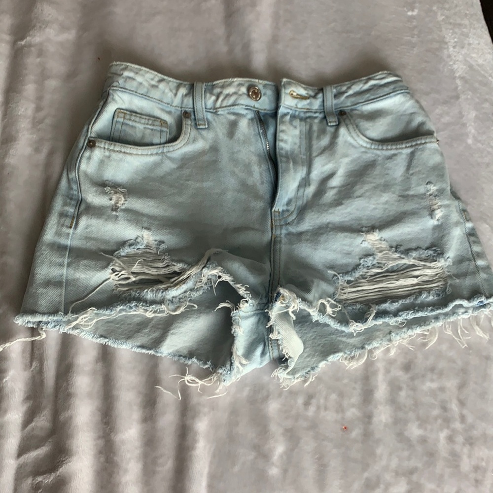 High wasted ripped jean shorts!